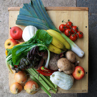 A series of photos showing the Medium Mixed box which contains 5-7 types of veg and 3-4 types of fruit. 