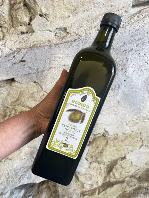 Unfiltered extra virgin olive oil from a co-operative in Murcia, Spain.  Unfiltered. Cold pressed. glass bottle 1 litre