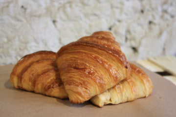 A buttery croissant