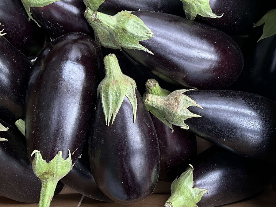 A photo of organic aubergine